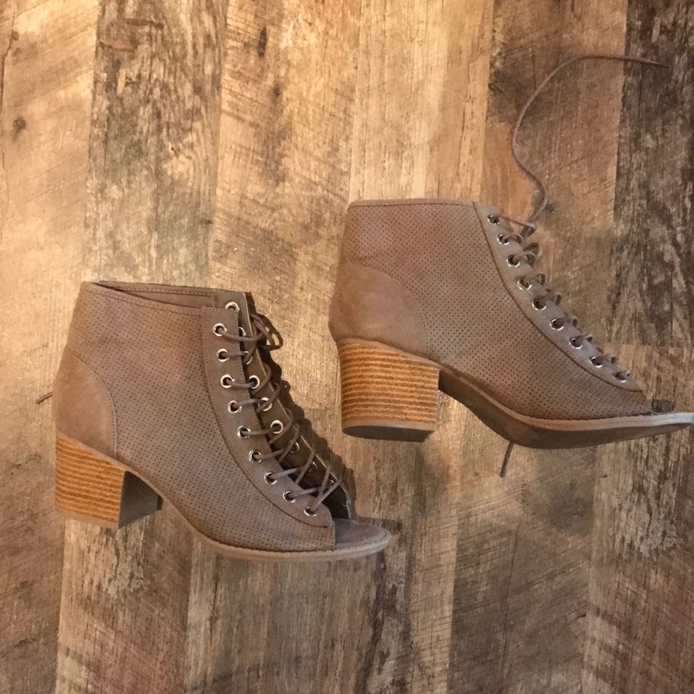 Lace up Booties